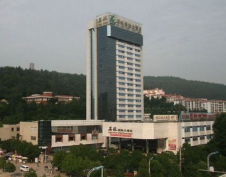 Stone Forest International Hotel Qujing Exterior photo